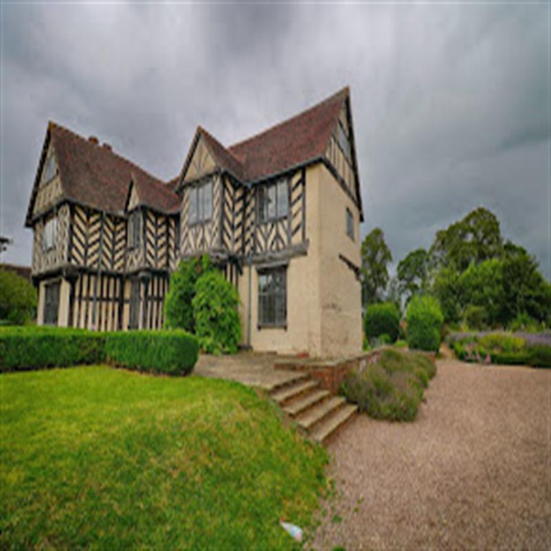 Exploring Blakesley Hall Museum: A Hidden Gem Near Birmingham Airport