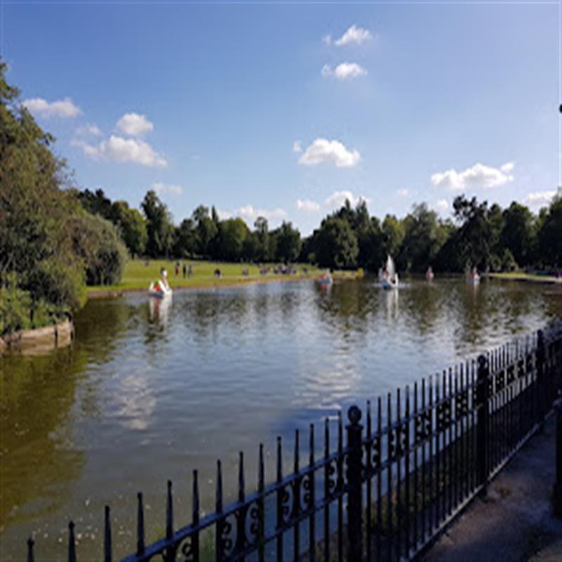 A Day Out at Cannon Hill Park: Birmingham's Hidden Gem